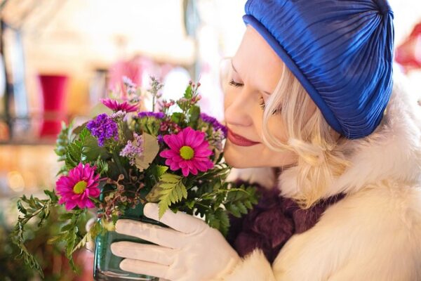 En duftsanses fortryllelse: oplev magien i blomsterbutikker